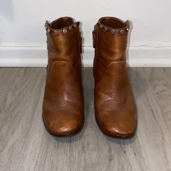 Tory Burch Boots 👢 - Picture 2 of 5